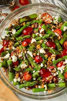 Read more about the article Asparagus, Tomato and Feta Salad with Balsamic Vinaigrette