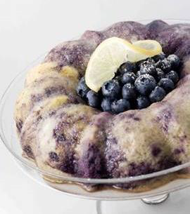 Read more about the article Blueberry Lemon Bundt Cake